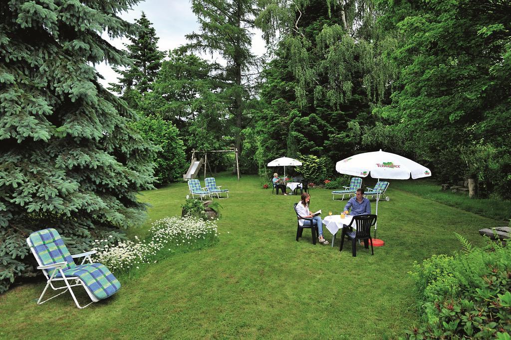 Hotel Pension Heidi Добель Экстерьер фото